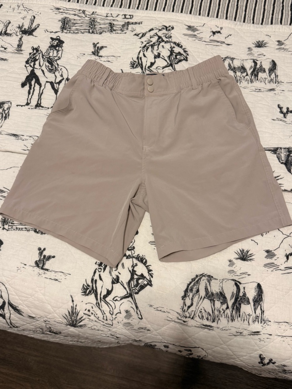 BURLEBO Men's Casual Hybrid Shorts in Khaki